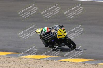 media/Oct-30-2022-CVMA (Sun) [[fb421c3cec]]/Race 6 500 Supersport-350 Supersport/